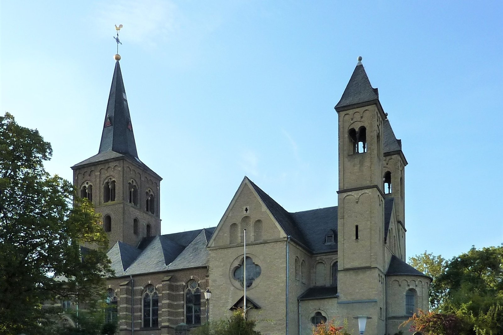 St._Remigius_(Bergheim)1
